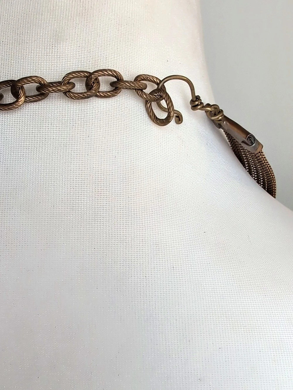 Sarah Cavender Metalworks Mesh Multi Petal Leaf Floral Statement Necklace - Picture 4 of 11
